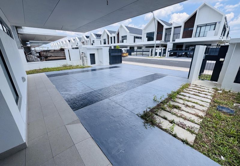 Elmina Green The Eighth @ City of Elmina