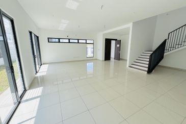 Elmina Green The Eighth @ City of Elmina