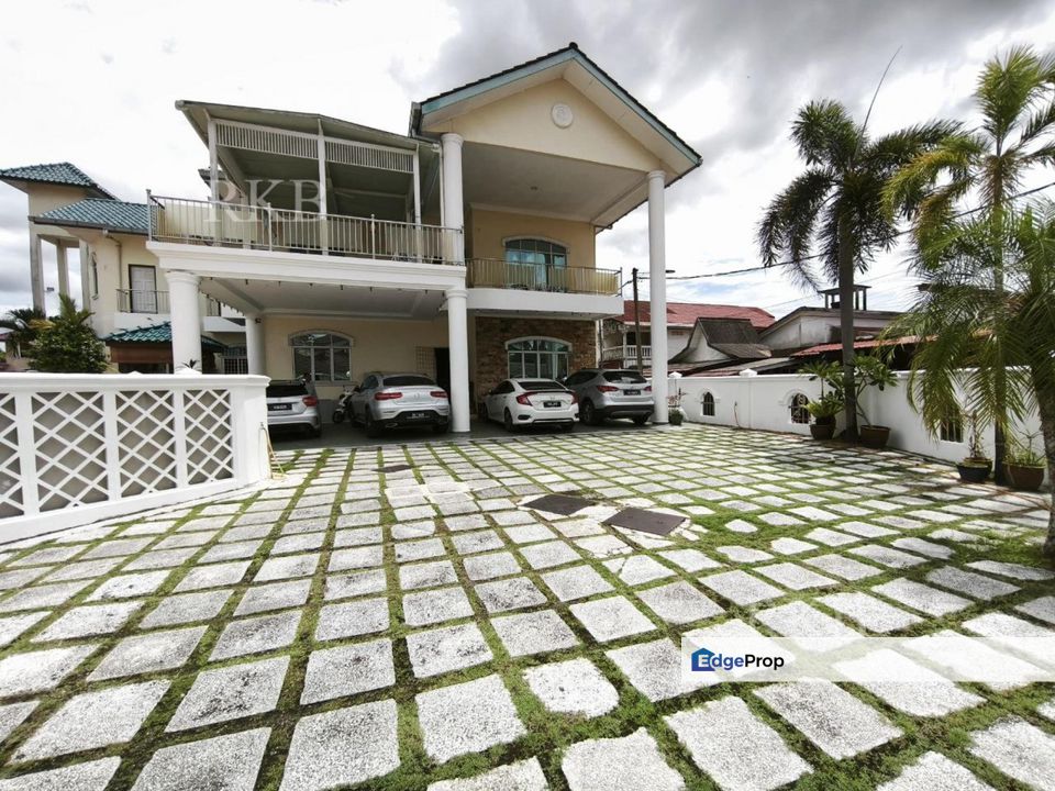 Masjid Tanjung Chat, Kota Bharu, Kelantan 2 Storey Bungalow For Sale SPACIOUS, Kelantan, Kota Bharu