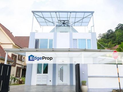 Ferringhi Villas, Batu Ferringhi, Penang 3 Storey Bungalow For Sale SPACIOUS, Penang, Batu Ferringhi