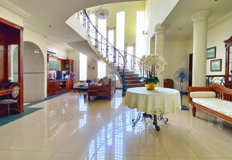 Seksyen 8, Kota Damansara