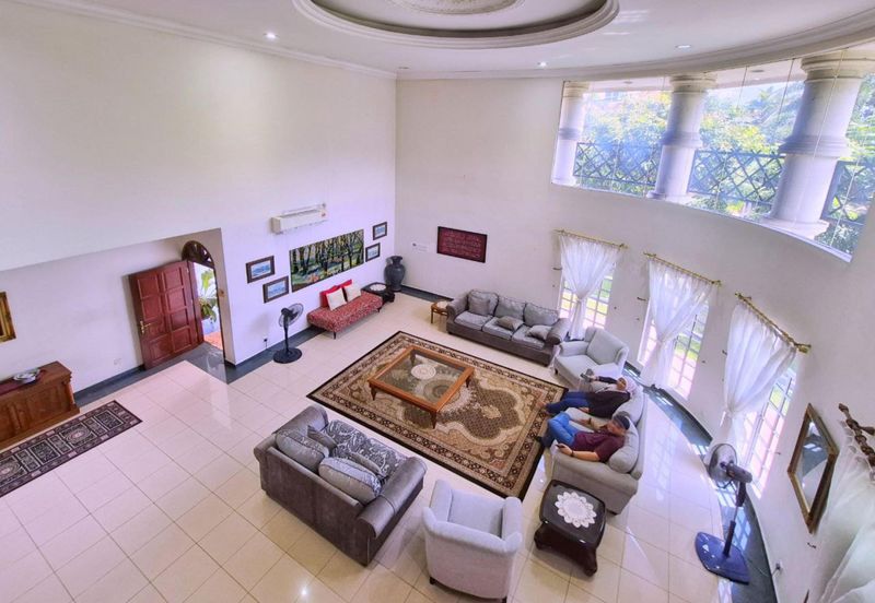 Seksyen 8, Kota Damansara