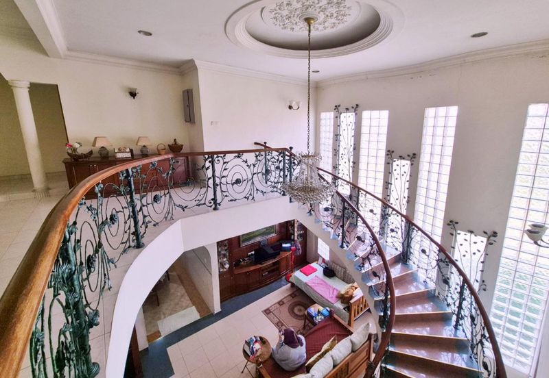 Seksyen 8, Kota Damansara