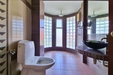 Seksyen 8, Kota Damansara