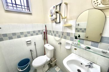 Seksyen 11, Kota Damansara