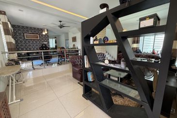 Perdana College Heights