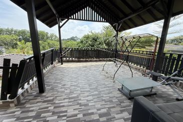 Perdana College Heights