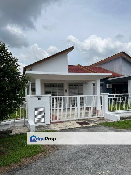 Taman Indah Puteri, Sepang Single Storey Semi D For Sale SPACIOUS, Selangor, Sepang