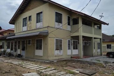 Pulau Indah ( Pulau Lumut )