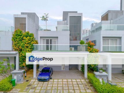 Lakefront Villa, Cyberjaya 2.5 Storey Bungalow For Sale BEAUTIFUL, Selangor, Cyberjaya