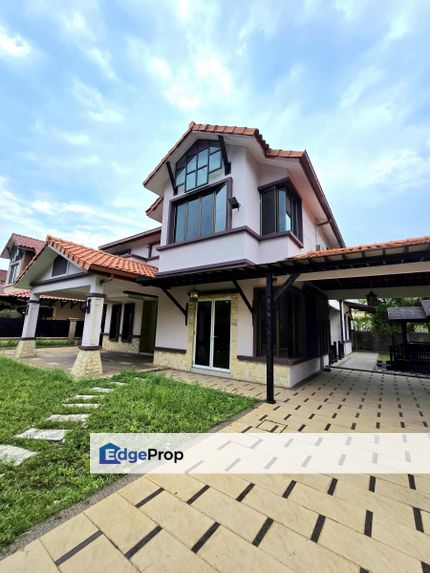 Aman Perdana, Klang Double Storey Bungalow For Sale CORNER LOT, Selangor, Klang