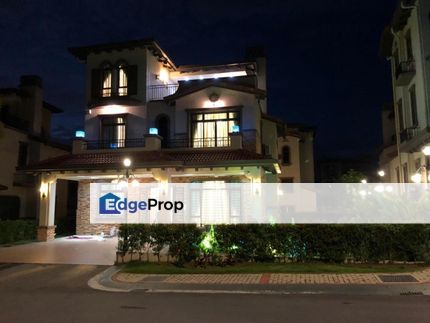 Diamond Residence, Semenyih 3 Storey Detached Bungalow For Sale BEAUTIFUL, Selangor, Semenyih