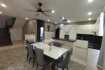 Taman Dahlia, Sepang