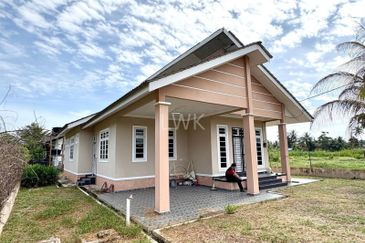 Kampung Badak, Bachok, Kelantan Single Storey Bungalow For Sale SPACIOUS