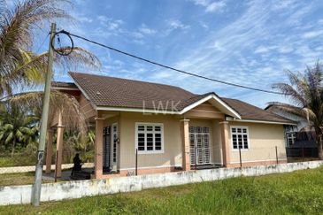Kampung Badak, Bachok, Kelantan Single Storey Bungalow For Sale SPACIOUS