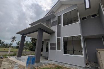 Bulatan Chempaka, Kota Bharu, Kelatan 2 Storey Semi D For Sale BEAUTIFUL