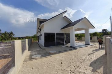 Ketereh, Kelantan Single Storey Bungalow For Sale CORNER LOT SPACIOUS