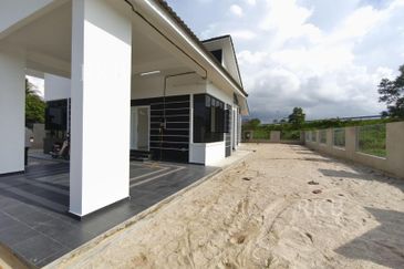 Ketereh, Kelantan Single Storey Bungalow For Sale CORNER LOT SPACIOUS