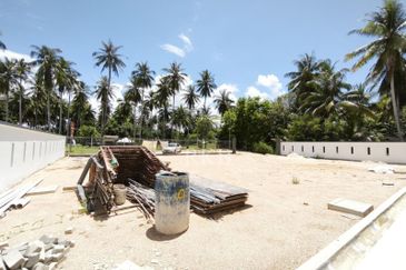 Beris Lalang, Bachok, Kelantan Double Storey Bungalow For Sale SPACIOUS