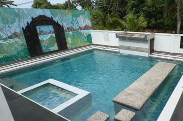 Kampung Mewah, Kuala Terengganu 2 Storey Villa For Sale BEAUTIFUL