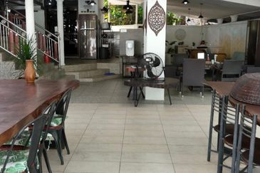 Kampung Mewah, Kuala Terengganu 2 Storey Villa For Sale BEAUTIFUL