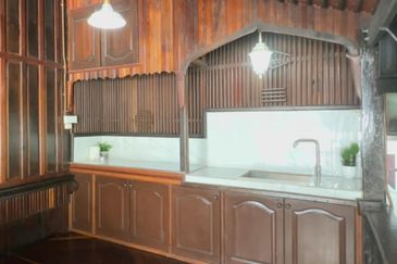 Kampung Mewah, Kuala Terengganu 2 Storey Villa For Sale BEAUTIFUL