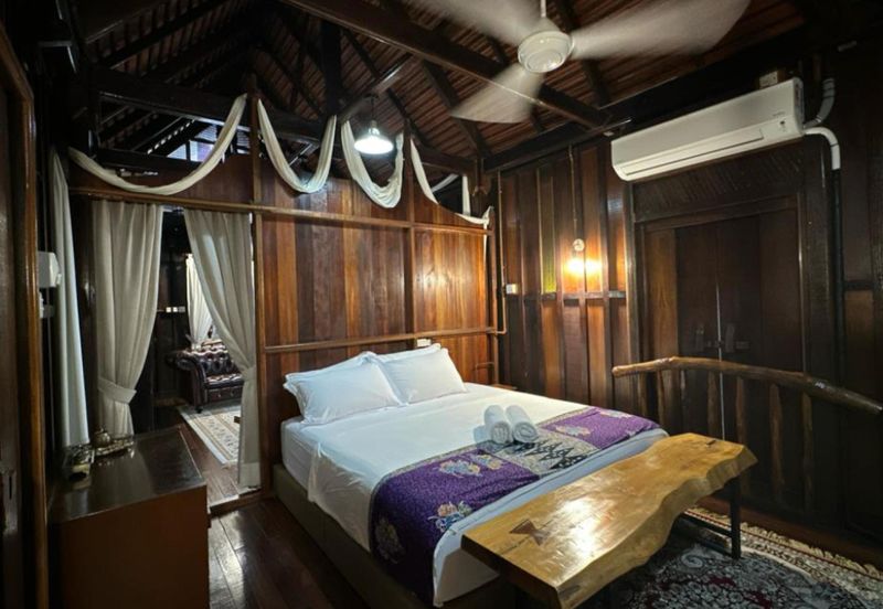 Kampung Mewah, Kuala Terengganu 2 Storey Villa For Sale BEAUTIFUL