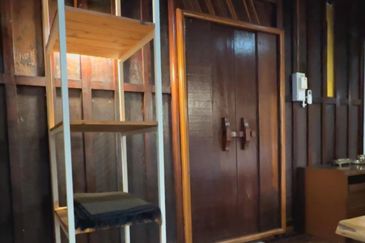 Kampung Mewah, Kuala Terengganu 2 Storey Villa For Sale BEAUTIFUL