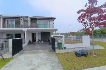 Verna Lake Villas @ Serene Heights