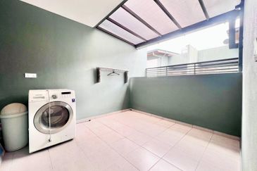 Parkfield Residences, Tropicana Heights