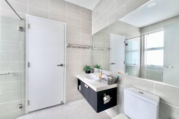 Parkfield Residences, Tropicana Heights