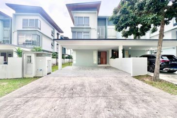 Parkfield Residences, Tropicana Heights