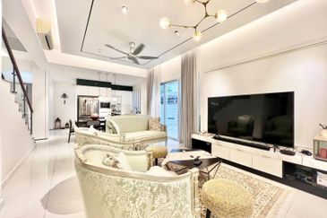 Parkfield Residences, Tropicana Heights