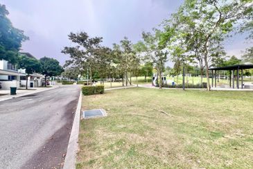 Parkfield Residences, Tropicana Heights