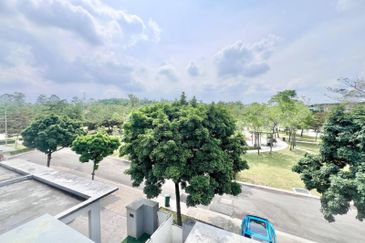 Parkfield Residences, Tropicana Heights