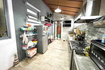 Bangi Lakehill Villas