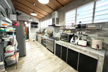 Bangi Lakehill Villas