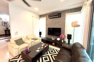 Bangi Lakehill Villas