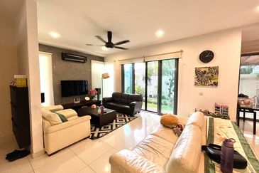 Bangi Lakehill Villas