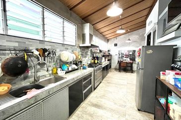 Bangi Lakehill Villas