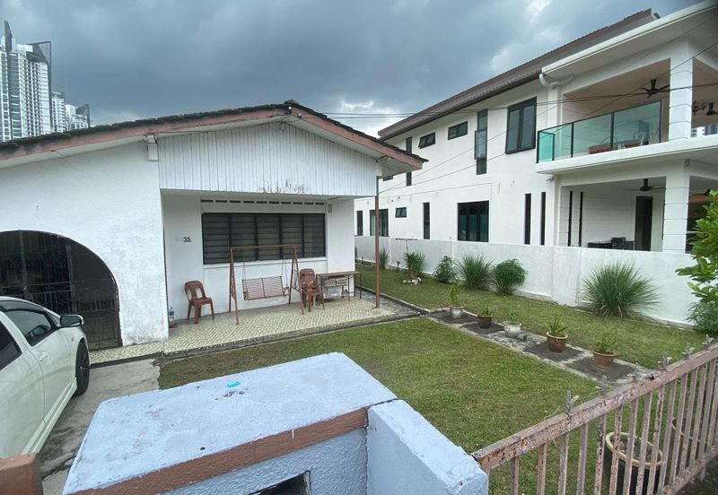 AU 1 (Datuk Keramat)