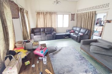 AU 1 (Datuk Keramat)