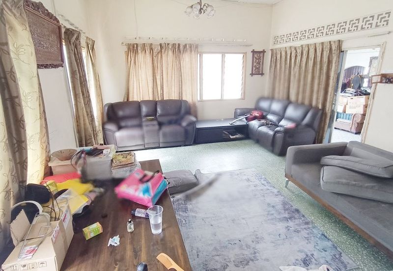 AU 1 (Datuk Keramat)