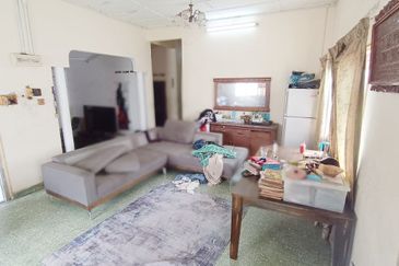 AU 1 (Datuk Keramat)