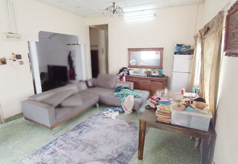 AU 1 (Datuk Keramat)