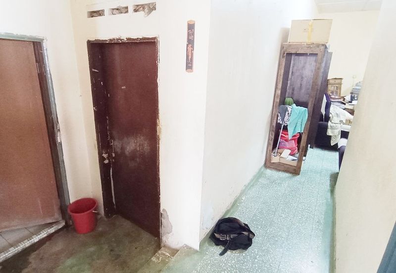 AU 1 (Datuk Keramat)