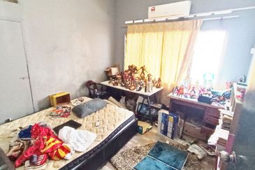 AU 1 (Datuk Keramat)