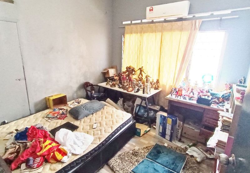 AU 1 (Datuk Keramat)