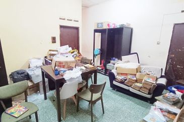 AU 1 (Datuk Keramat)