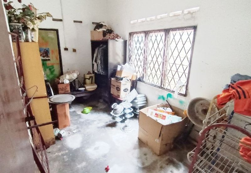 AU 1 (Datuk Keramat)